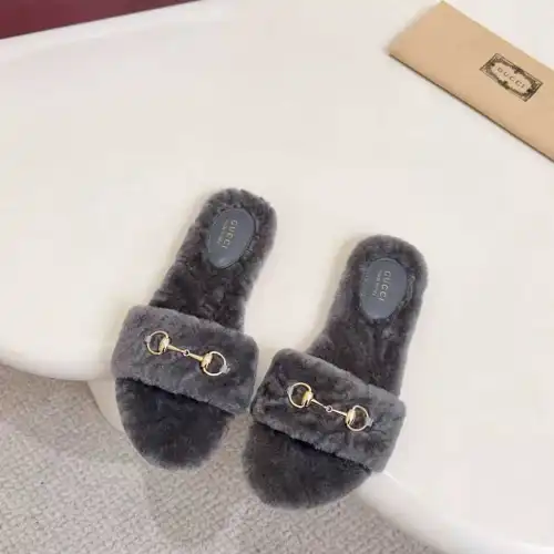 Gucci Shoes for Women's Gucci Slippers #B58221
