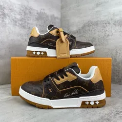 Louis Vuitton Shoes for Louis Vuitton Unisex Shoes #A69336