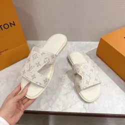 Louis Vuitton Shoes for Men's Louis Vuitton Slippers #B67341
