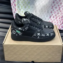 Louis Vuitton Nike Shoes for Men's Louis Vuitton Sneakers #B50254