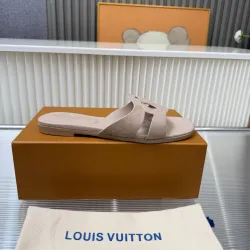 Louis Vuitton Shoes for Women's Louis Vuitton Slippers #B66670