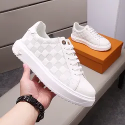 White Women's Louis Vuitton Sneakers #B65914