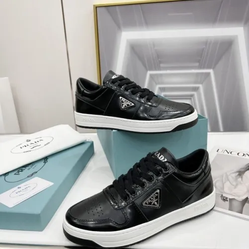 Prada Shoes for Men's and women Prada Sneakers #99916382