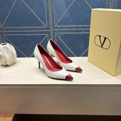 Valentino V‑Logo Pointed‑Toe Patent Leather Pumps 8cm Heel #A68637