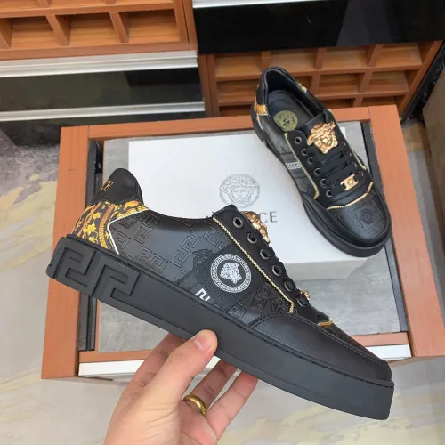 Versace shoes for Men's Versace Sneakers #99909912
