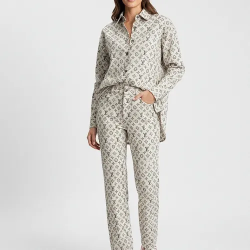Louis Vuitton Fashion Tracksuits for Women #B58986