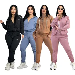 Special Offer Alo Yoga Women's Loungewear Sets Signature Logo Design in Black White with Comfortable Fit for Active Fashionistas #B58985
